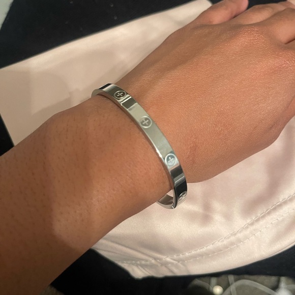 LOVE BRACELET - Picture 4 of 9